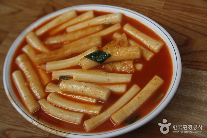 떡볶이 한 접시에 1,000원