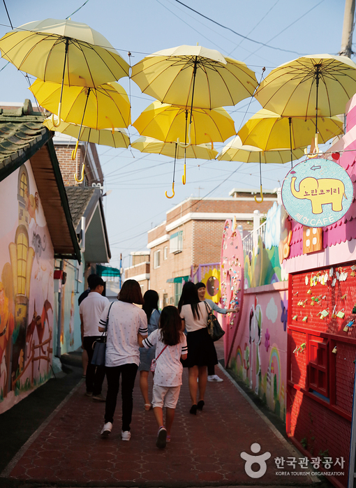 Village du conte dans le quartier Songwol-dong (송월동 동화마을)2