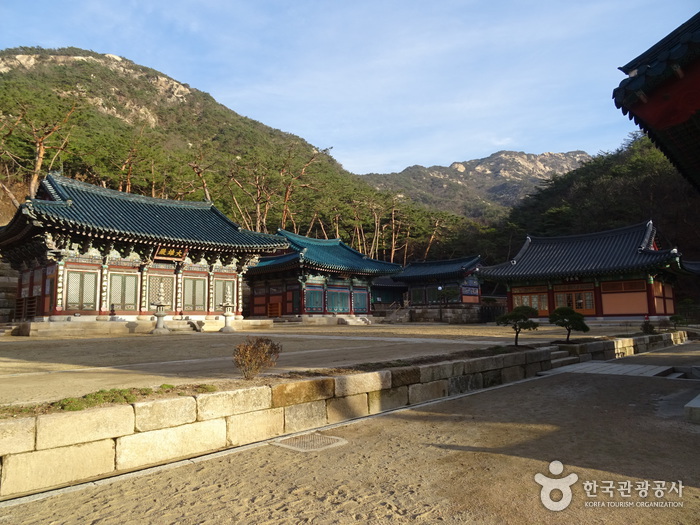 Temple Jingwansa à Séoul (진관사(서울))