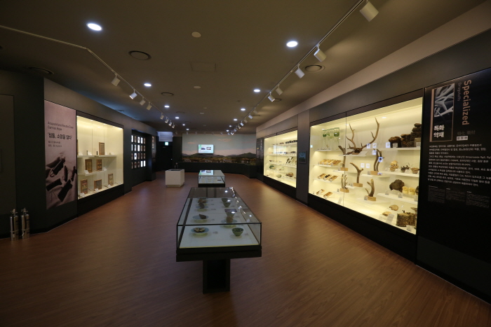 Musée des herbes médicinales de Yangnyeongsi à Séoul (서울약령시 한의약박물관)