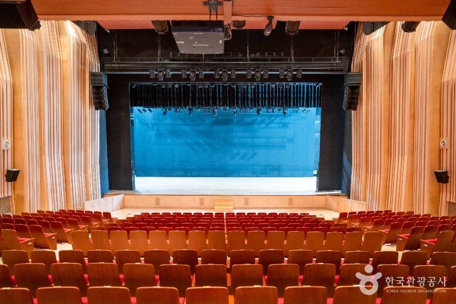 장성문화예술회관