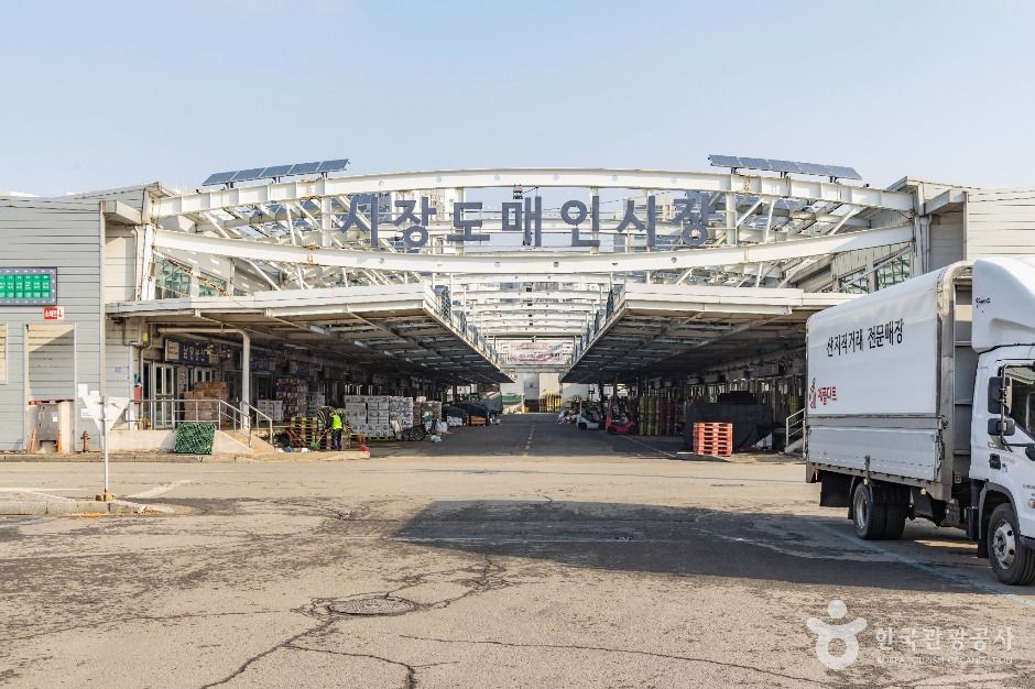 thumbnail-강서농산물도매시장-8