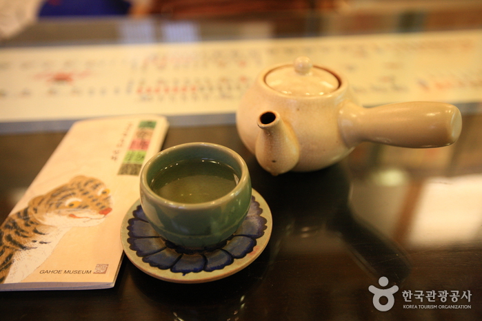 Gahoe Museum (가회박물관)