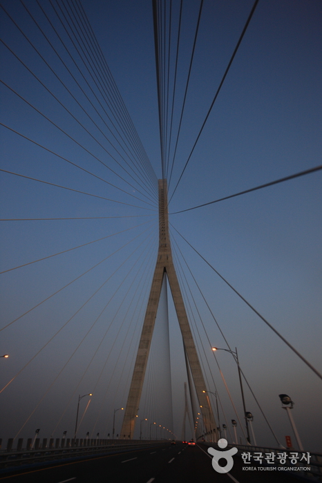 Incheon Bridge (인천대교)
