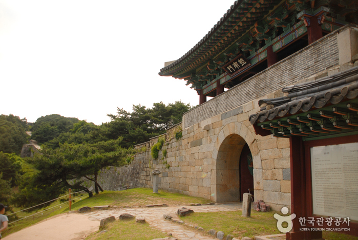 Крепость Сандансансон в Чхончжу (청주 상당산성)