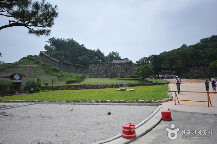 Gochangeupseong Fortress (고창읍성)