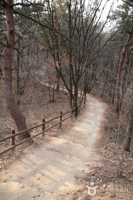 北漢山步道第一路段(북한산 둘레길 1구간)