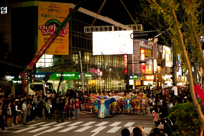 Dancing Carnival de Wonju (원주 댄싱카니발)