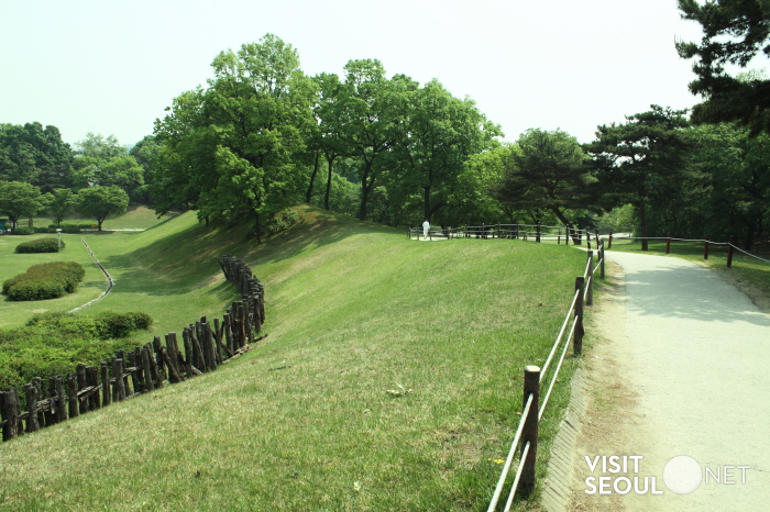 Festung Mongchontoseong (서울 몽촌토성)