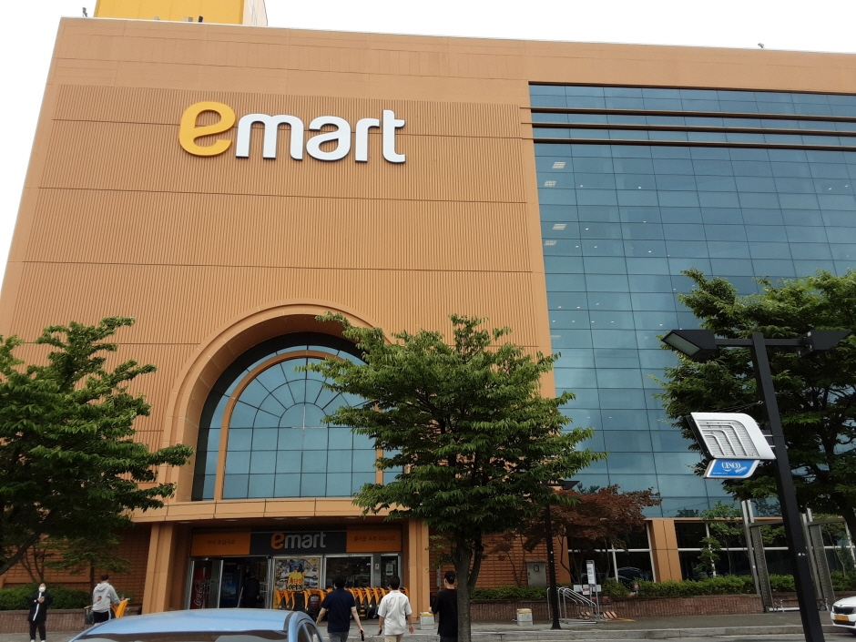 [事後免稅店] E-Mart (江陵店)(이마트 강릉)