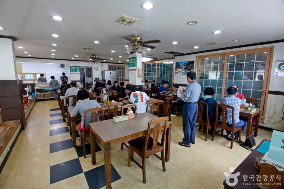 Wanggwan餐廳(왕관식당)