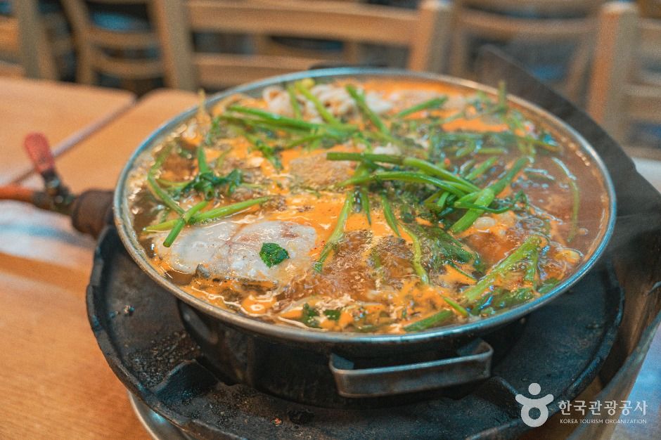 thumbnail-서울 삼각지 대구탕 골목-3