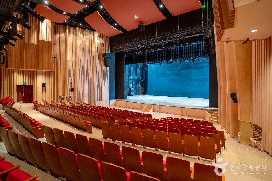 장성문화예술회관