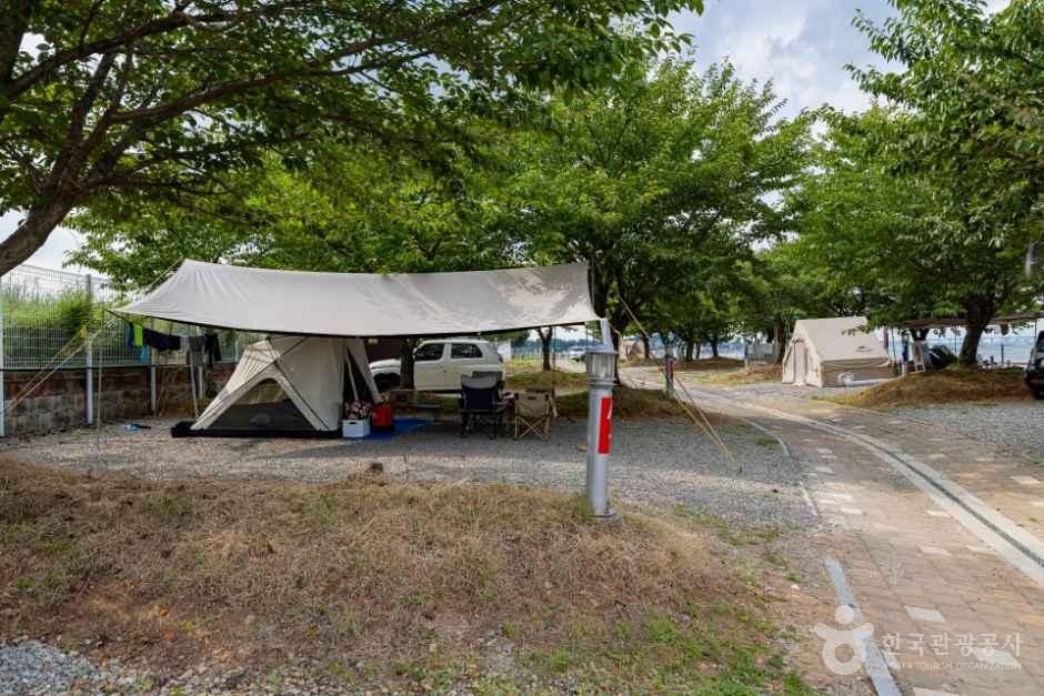 thumbnail-당진해양캠핑공원-6