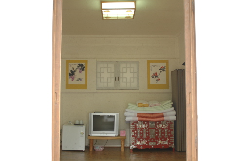 Hagindang House (학인당)