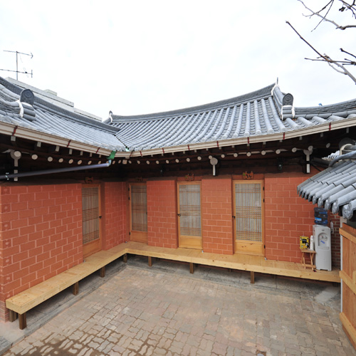 Seonunjae (Jeonju Hanok Village) (선운재-전주한옥마을)