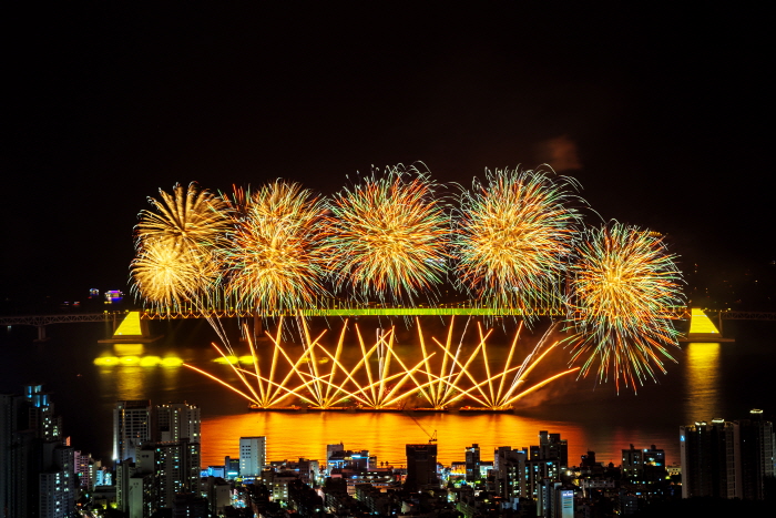 釜山花火祭り（부산불꽃축제）