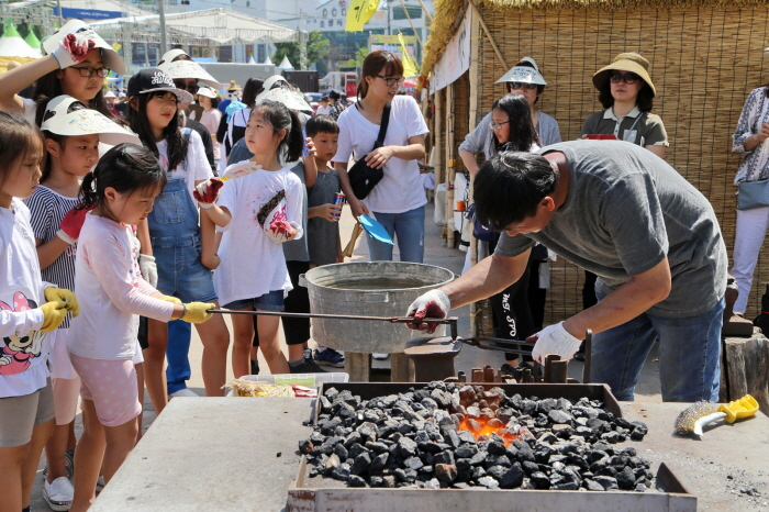 세종대왕과 초정약수축제1