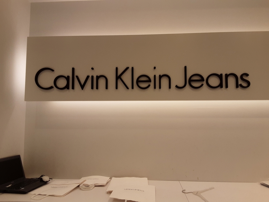 [事后免税店]CK Jeans新世界釜山店(캘빈클라인진 신세계부산)