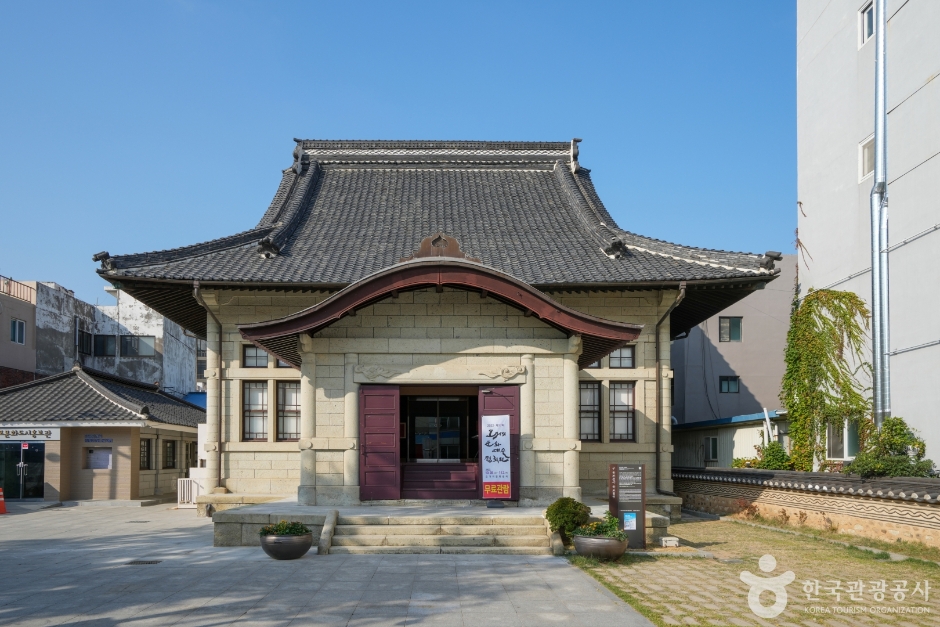 오거리문화센터(구 동본원사 목포별원)