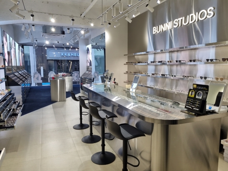 BUNNI STUDIOS眼鏡(明洞站店)(바니스튜디오 안경(명동역점))