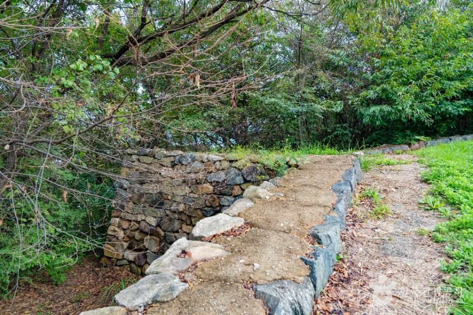 thumbnail-별망성지-11