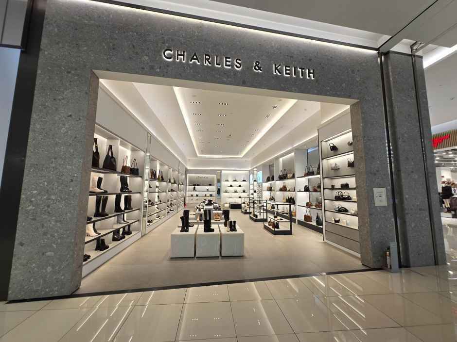 Charles & Keith - Lotte Mall Suji Branch [Tax Refund Shop](찰스앤키스 롯데몰 수지점)