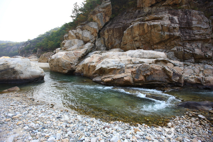 仏影渓谷（慶北東海岸国家地質公園）（불영계곡（경북 동해안 국가지질공원）