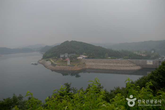 Daecheong Dam (대청댐)