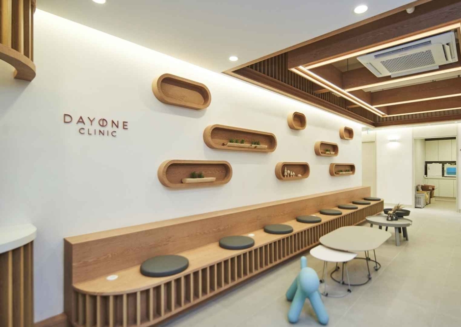Dayone Clinic - Gangnam Station Branch [Tax Refund Shop] (강남역데이원의원)