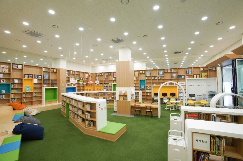 thumbnail-국회부산도서관-3