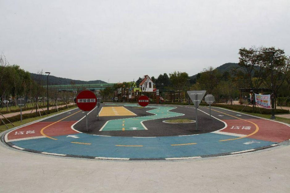 천안삼거리공원