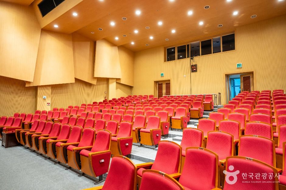 장성문화예술회관