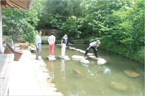Gokjeongjae House (Geumhwallakji) (곡전재 전통한옥펜션)