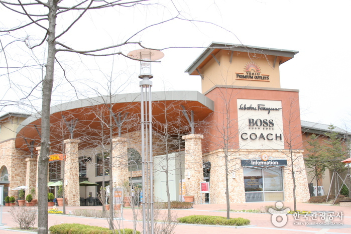 Yeoju Premium Outlets (여주 프리미엄아울렛)