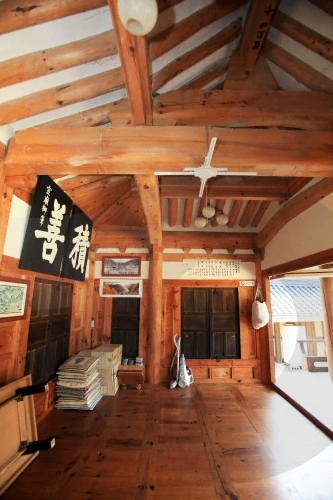 Nongam House (Head Household of the Nongam Descendants) (농암종택)