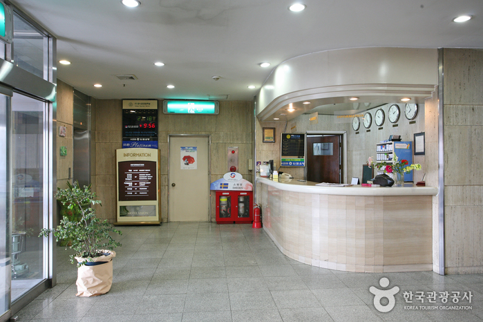 Union Tourist Hotel (유니온관광호텔)