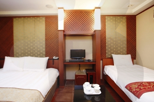 Hotel Kobos (코보스호텔)