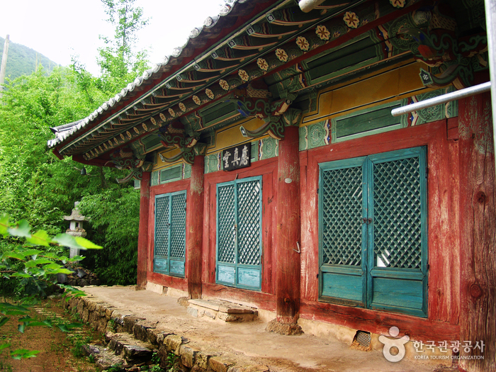 Heungguksa Temple (흥국사-문화재자료 제38호)
