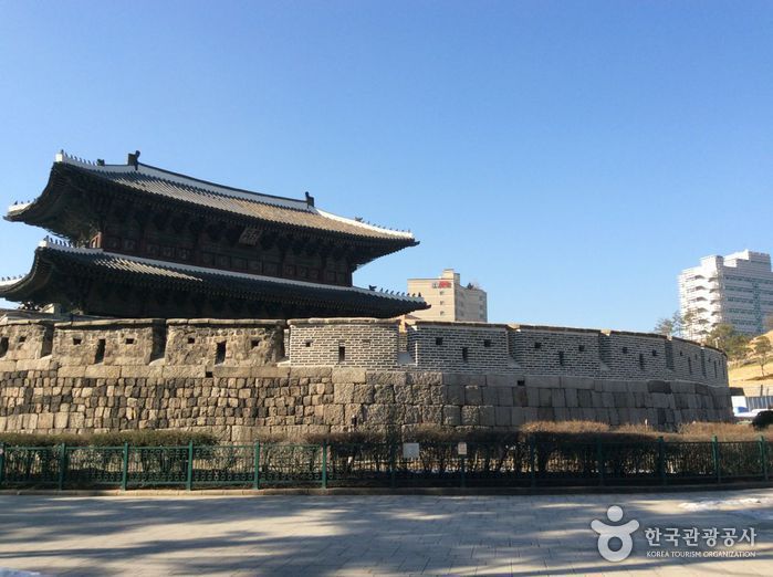 Heunginjimun Gate - Dongdaemun Gate (흥인지문) 