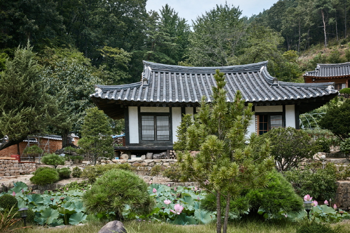 Maison principale de la famille Lee de Goseong, branche Tapdong (법흥동 고성이씨탑동파종택)