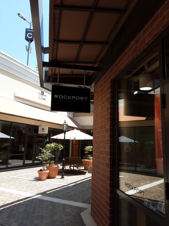 Rockport - Paju Premium Outlets Branch [Tax Refund Shop] (락포트 신세계아울렛 파주점)
