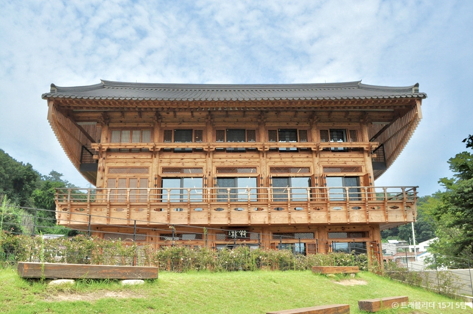 人文アーカイブ養林＆カフェHUMANITAS（인문 아카이브 양림 & 카페 후마니타스）