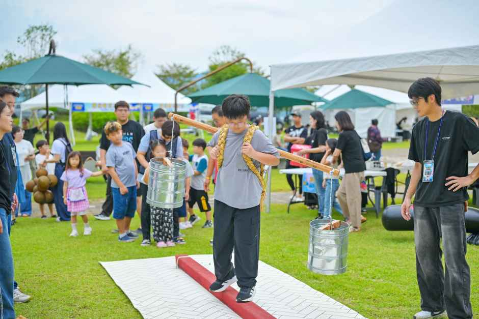 thumbnail-예산황새축제-7