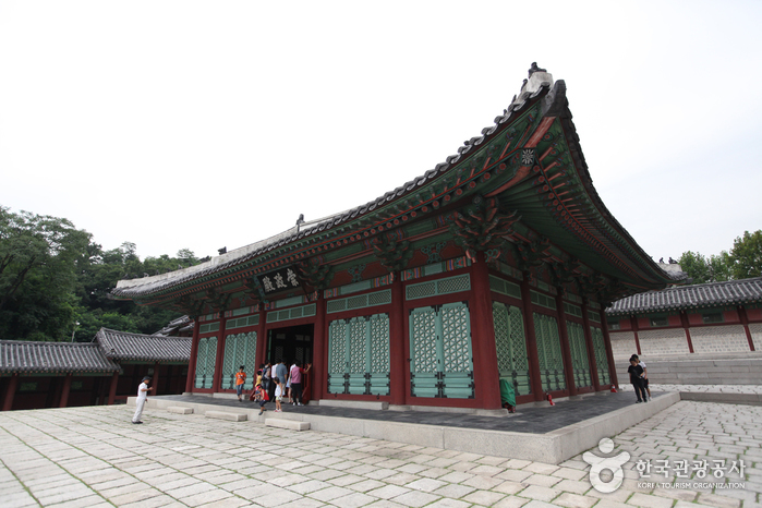 Дворец Кёнхигун (경희궁)