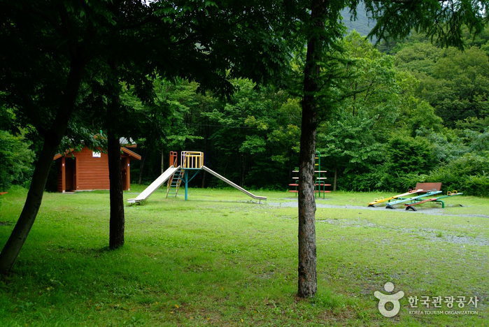 thumbnail-Seongjusan Recreational Forest (성주산자연휴양림)-3