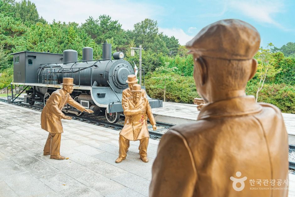 thumbnail-아리랑문학마을-5