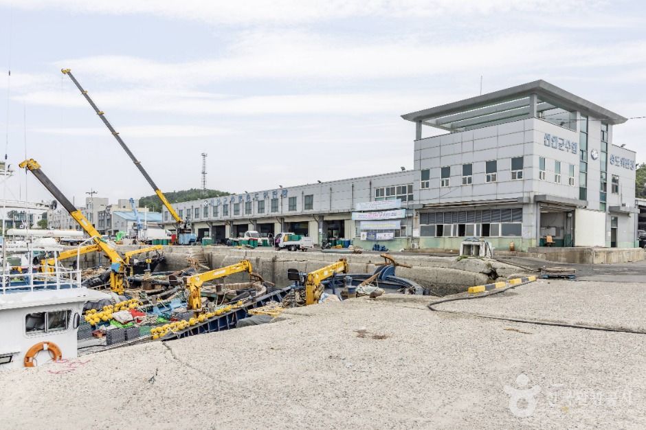 thumbnail-송도항-7