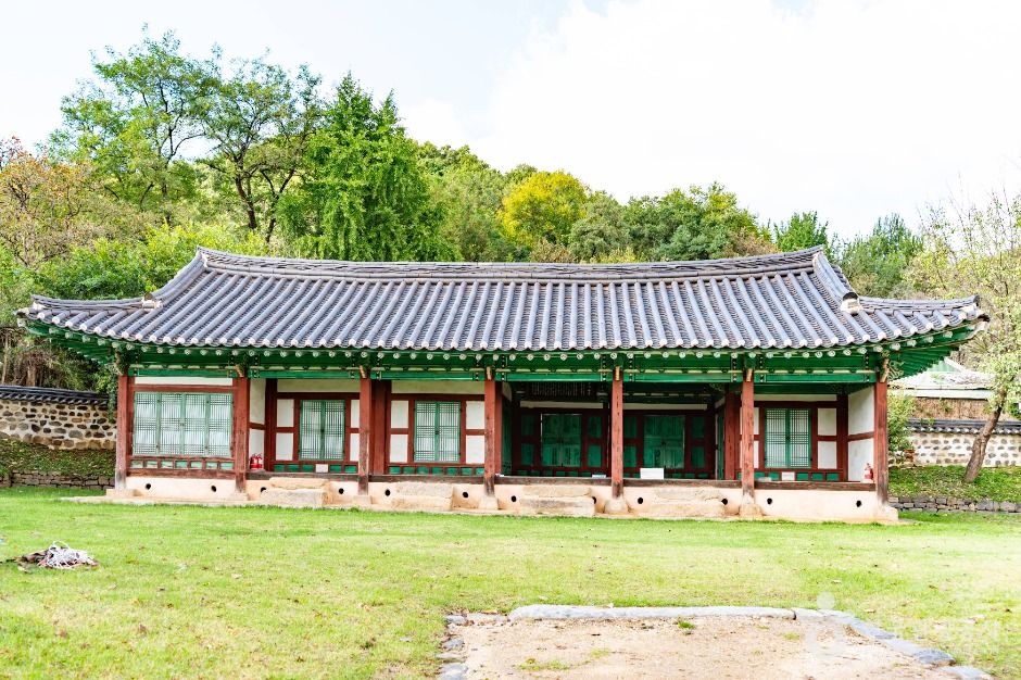 thumbnail-온주아문 및 동헌-1