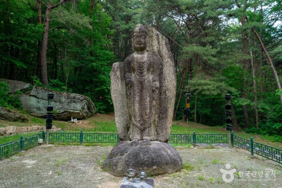 thumbnail-거창 농산리 석조여래입상-2